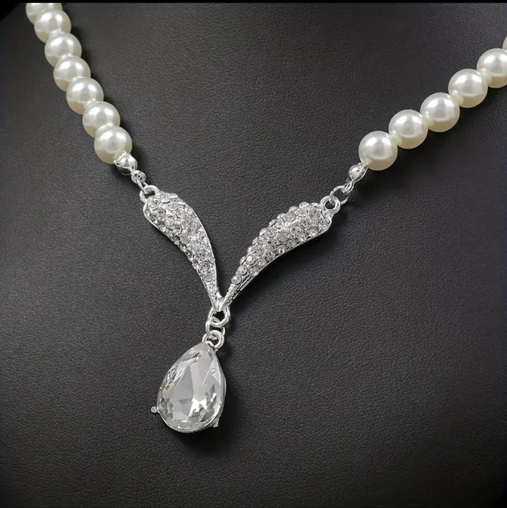 Necklace set - Picture 4 of 5